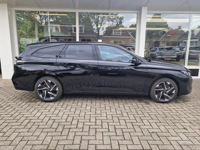 Peugeot 308 SW 1.2 PureTech Allure 2024 Benzine 3