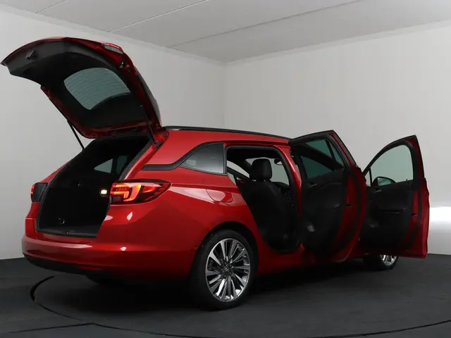 Opel Astra Sports Tourer 1.4 Ultimate 2020 Benzine 36