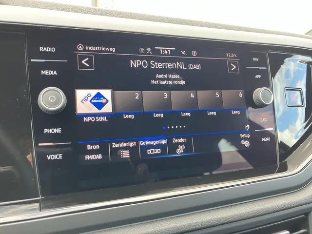 Volkswagen Polo 1.0TSI/95PK DSG R Line 2024 Benzine 24