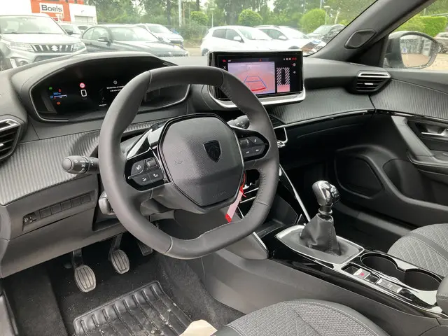 Peugeot 2008 1.2 PureTech 100 Allure 2023 Benzine 4