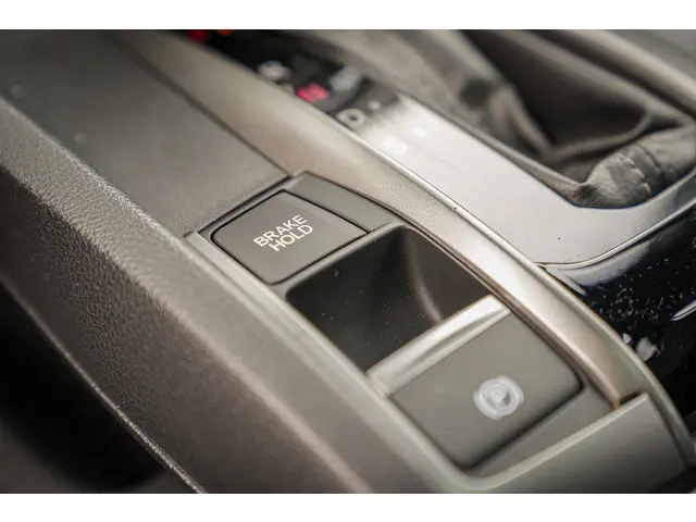 Honda Civic 1.0i VTEC EXECUTIVE 2020 Benzine 25