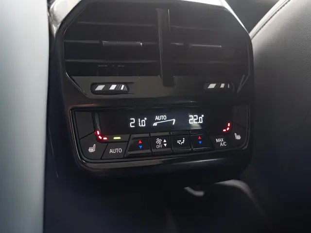 BMW iX xDrive50 2023 Elektrisch 43
