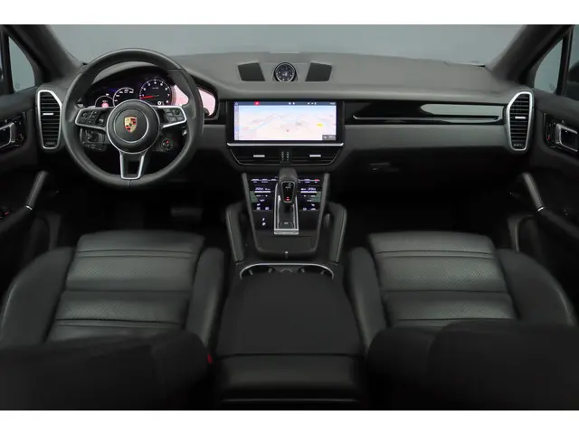 Porsche Cayenne Coupé 3.0 Aut8 | 2019 Benzine 2