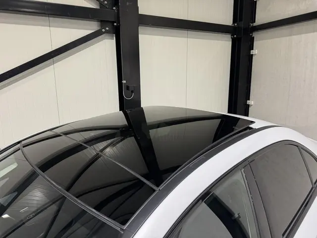 Mercedes-Benz A-Klasse 250 e AMG 2020 Hybride Benzine 19