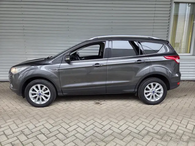 Ford Kuga 1.5 Titanium Styling Pack 2016 Benzine 3
