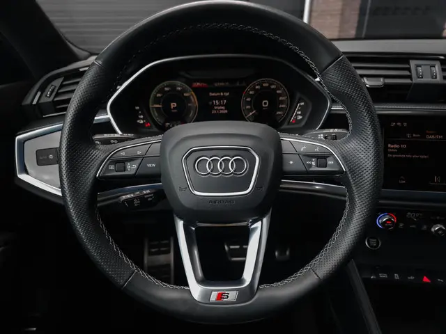 Audi Q3 Sportback 45 TFSIe S 2023 Hybride Benzine 23