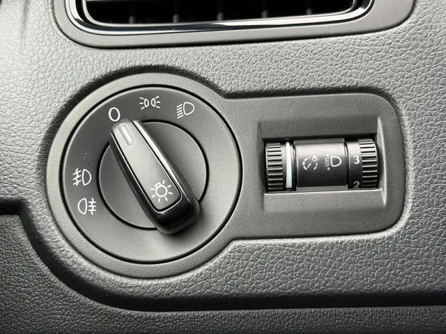 Volkswagen Polo 1.2 Easyline 2012 Benzine 18