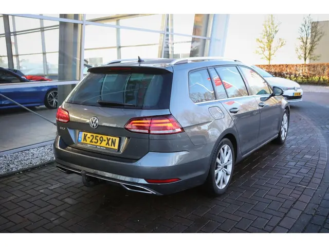 Volkswagen Golf Variant 1.5 TSI HL Bns R 2020 Benzine 21