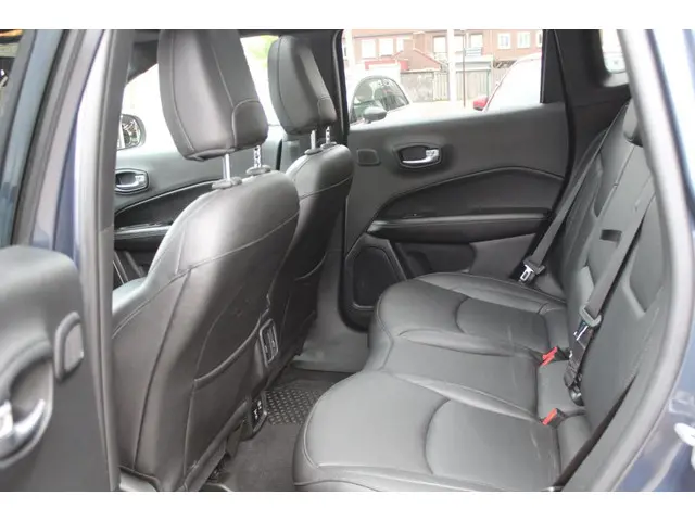 Jeep Compass 1.3T S 2021 Benzine 9