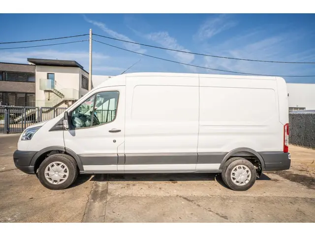 Ford Transit 2.0 TDCI 2019 Diesel 3