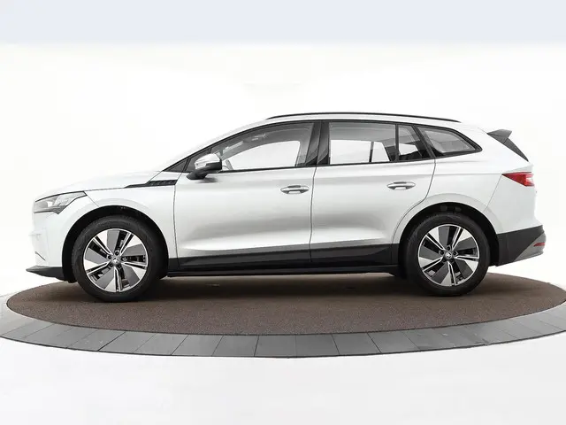 Škoda Enyaq iV 60 180pk 2023 Elektrisch 23