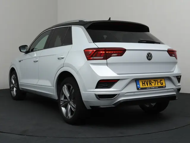 Volkswagen T-Roc 1.5 TSI Sport Business R 2021 Benzine 32
