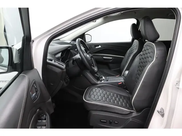 Ford Kuga Vignale 2019 Benzine 23