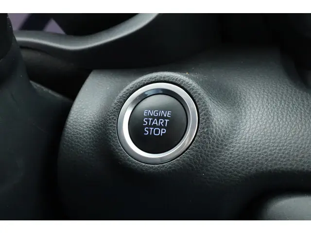 Toyota Yaris 1.5 VVT-i Dynamic 2023 Benzine 14