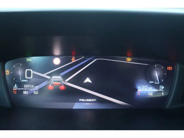 Peugeot 308 1.2 PureTech Allure 2024 Benzine 10