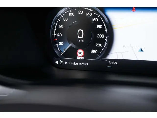 Volvo V60 2.0 B3 Momentum Advantage 2020 Benzine 22