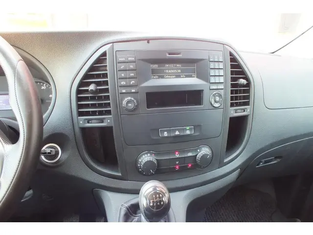 Mercedes-Benz Vito 114 CDI Extra Lang 2015 Diesel 11