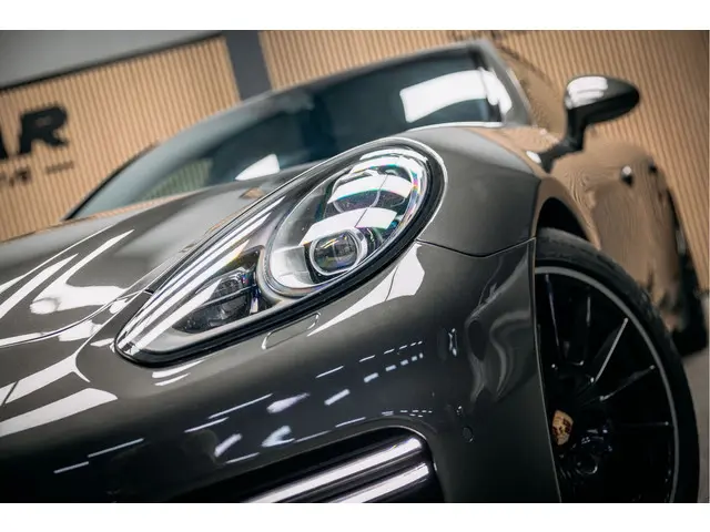 Porsche Panamera 4.8 GTS 2015 Benzine 15