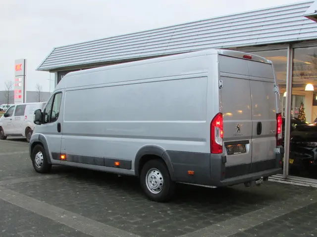 Peugeot Boxer 435 2.2 HDI L4H2 XR 2016 Diesel 4