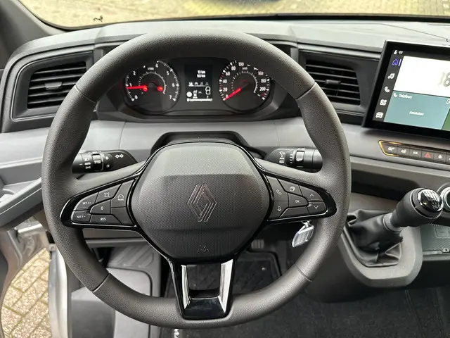 Renault Master T35 2.0 dCi 130 L2H2 Advance 2024 Diesel 29