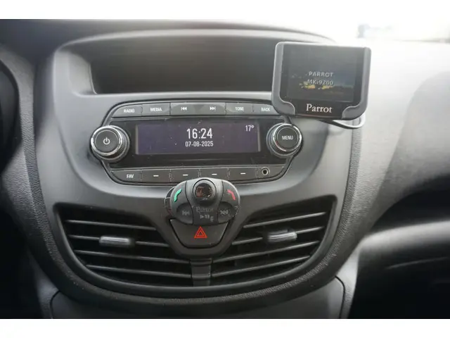 Opel KARL 1.0 ecoFLEX Edition 2016 Benzine 13