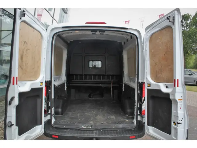 Ford Transit 330 2.0 TDCIL3H2DCTr 2017 Diesel 9