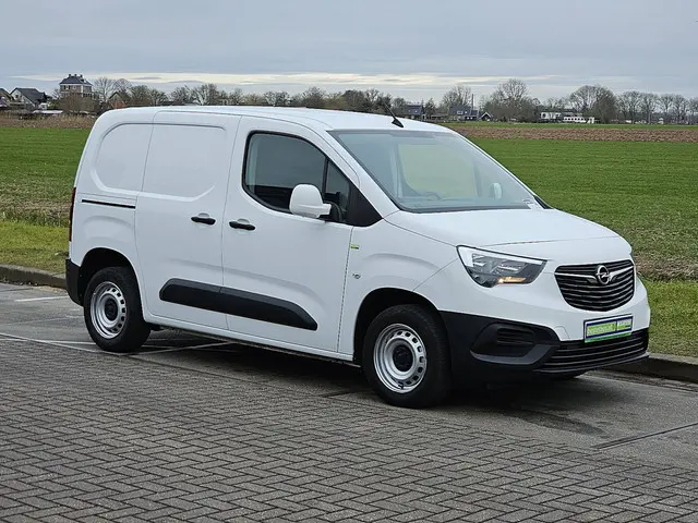 Opel Combo 1.5 2021 Diesel 4