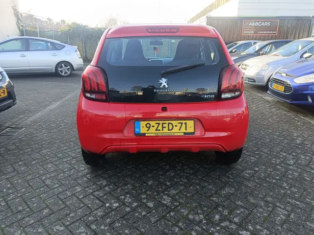 Peugeot 108 1.0 GROOT SCHERM BLUETH/NAP/AIRCO 2014 Benzine 6