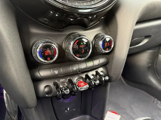 MINI Cooper 1.5 John Cooper Works 2019 Benzine 24