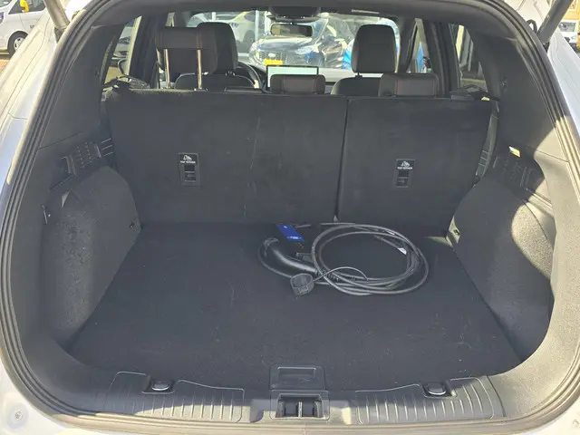 Ford Kuga 2.5 PHEV ST-Line X 2024 Hybride Benzine 11