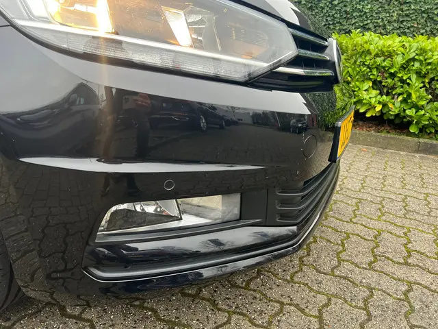 Volkswagen Touran 1.2 TSI Comfortline 7p 2016 Benzine 17