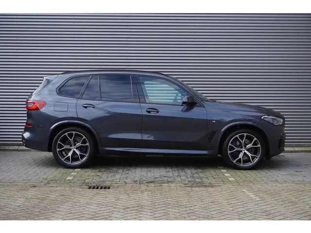 BMW X5 xDrive45e 2019 Hybride Benzine 4