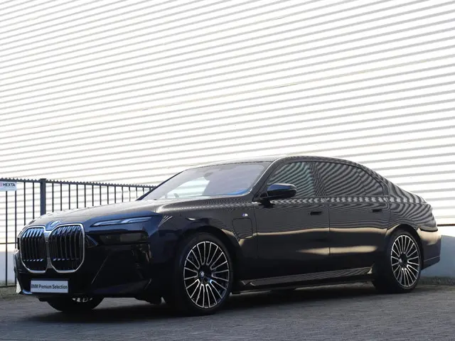 BMW 7 Serie 750e xDrive 2025 Hybride Benzine 52