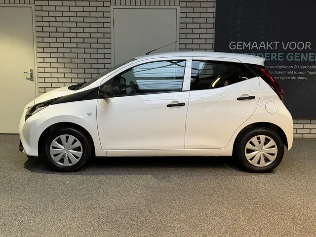 Toyota Aygo 1.0 VVT-i x-fun 2021 Benzine 3