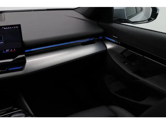 BMW 5 Serie Sedan 530e 2024 Hybride Benzine 29