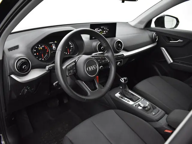 Audi Q2 35 Tfsi 150pk S-tronic Pro Line 2023 Benzine 12