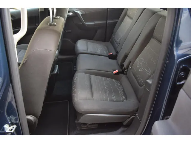 Opel Meriva 1.4 Turbo Berlin 2013 Benzine 8