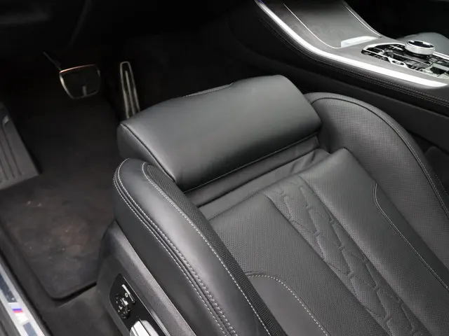 BMW X5 xDrive50e 2024 Hybride Benzine 13