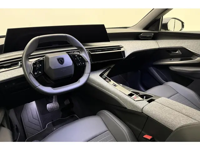 Peugeot e-3008 Allure 73 kWh 2024 Elektrisch 19