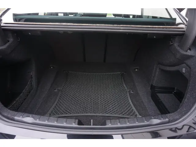 BMW 3 Serie 320i High Exec 2017 Benzine 14