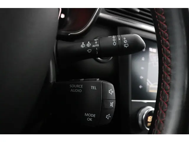 Renault Kadjar 1.3 TCe 160pk Black Edition 2020 Benzine 23