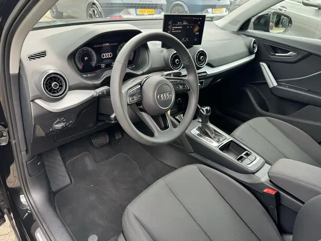 Audi Q2 35 TFSI S Edition 2024 Benzine 2
