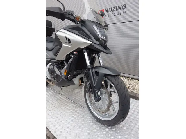 Honda NC 750 X ABS 2016 Benzine 6