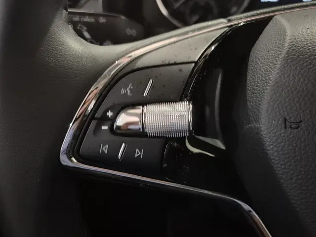 Škoda Kamiq 1.0 TSI Ambition 2021 Benzine 21