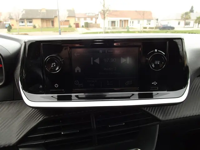 Peugeot 208 1.2 PureTech Like 2021 Benzine 14