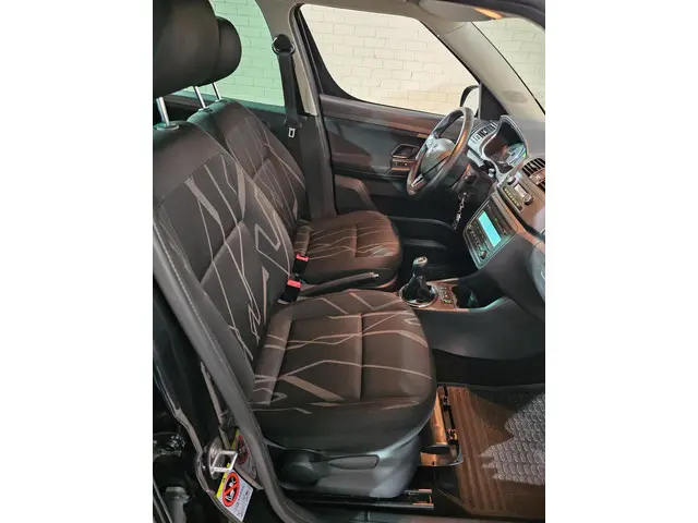 Škoda Roomster 1.2 TSI Elegance / Trekhaak 2013 Benzine 14