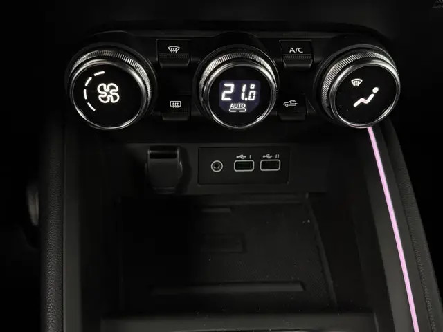 Renault Clio 1.0 TCe 90 GPF techno 2024 Benzine 41