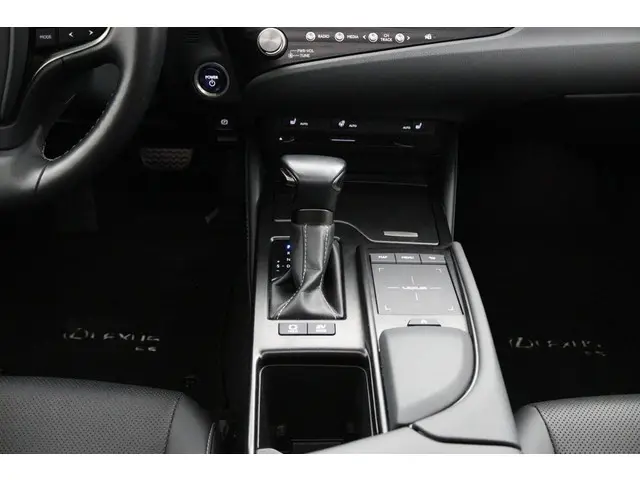 Lexus ES 300h Preference Line 2021 Hybride Benzine 24