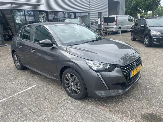 Peugeot 208 1.2 PureTech Active Pack 2022 Benzine 4