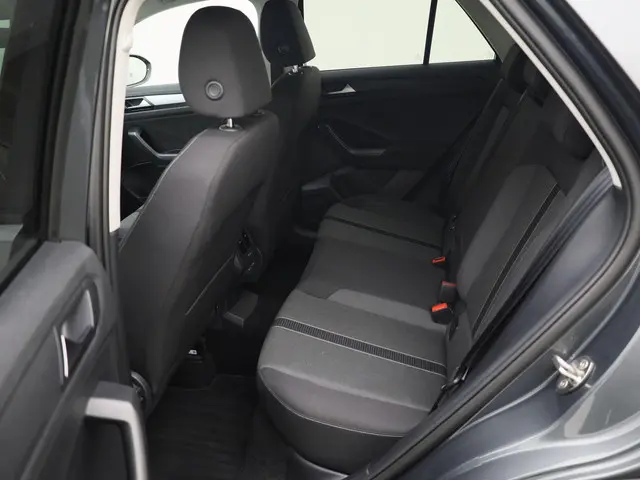 Volkswagen T-Roc 1.0TSI/116PK Life 2024 Benzine 17